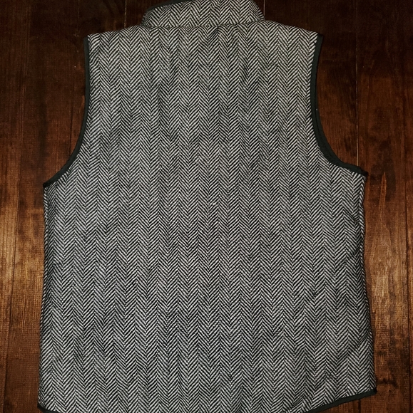 Quilted Puffer Vest - Picture 2 of 7